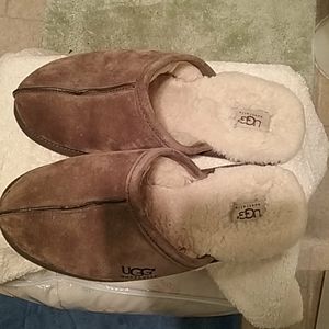 Men's Uggs slippers
